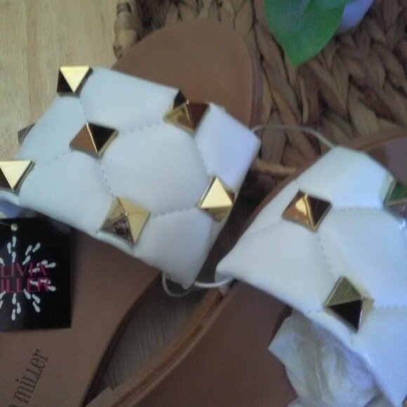 NWT OLIVIA MILLER Quilted Studded Slide Sandals - Picture 3 of 7